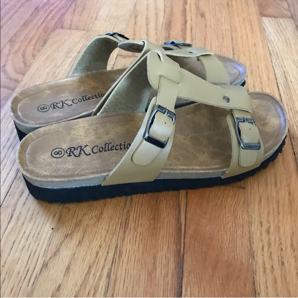 Sandals - Picture 4 of 5